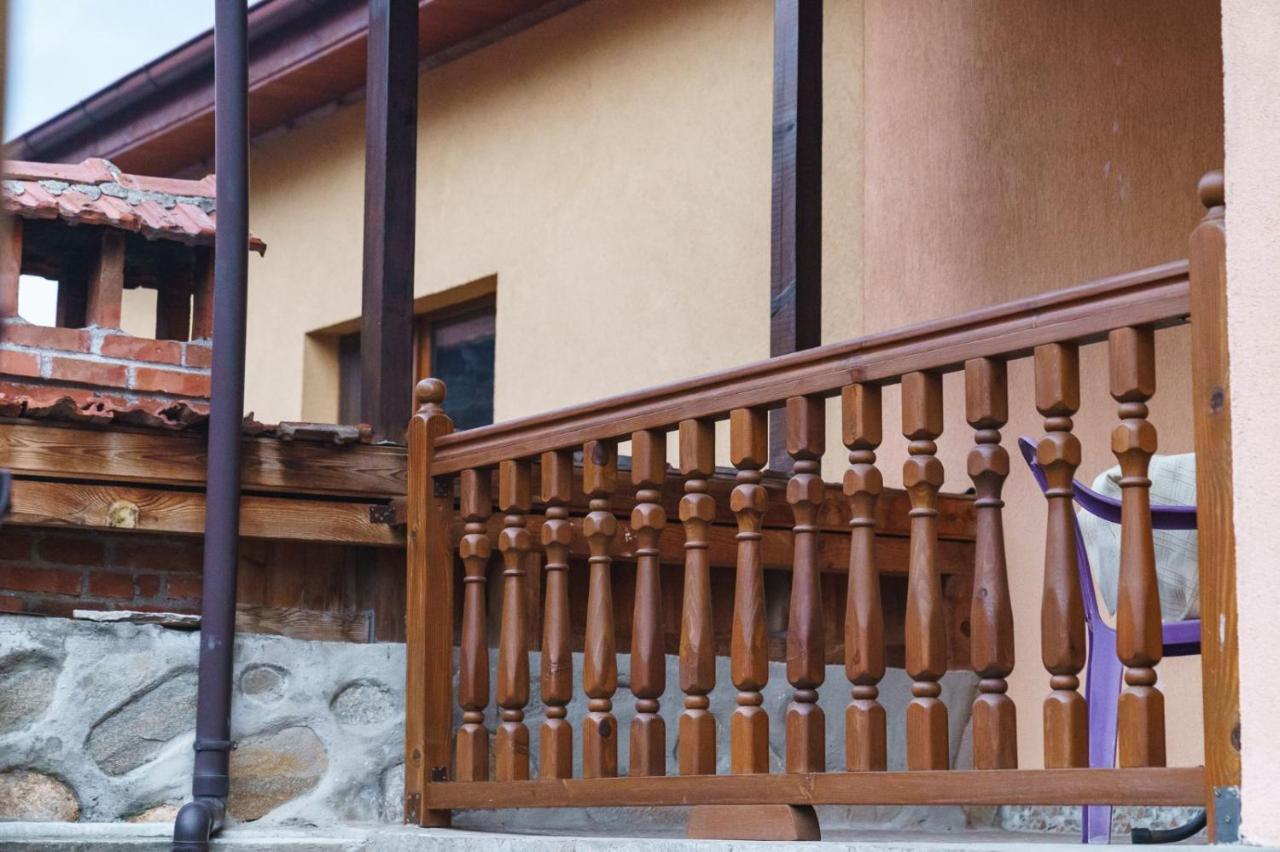 Фън Шуй Къща За Гости 88 Dobrinishte Exterior foto